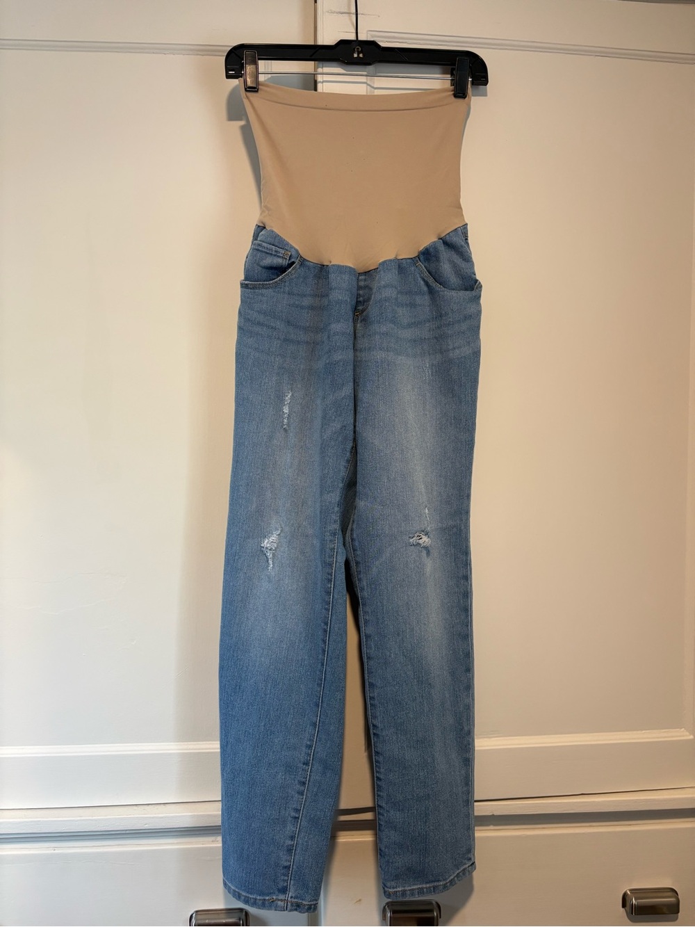 Oh Baby by Motherhood Light Wash Distressed Jeans